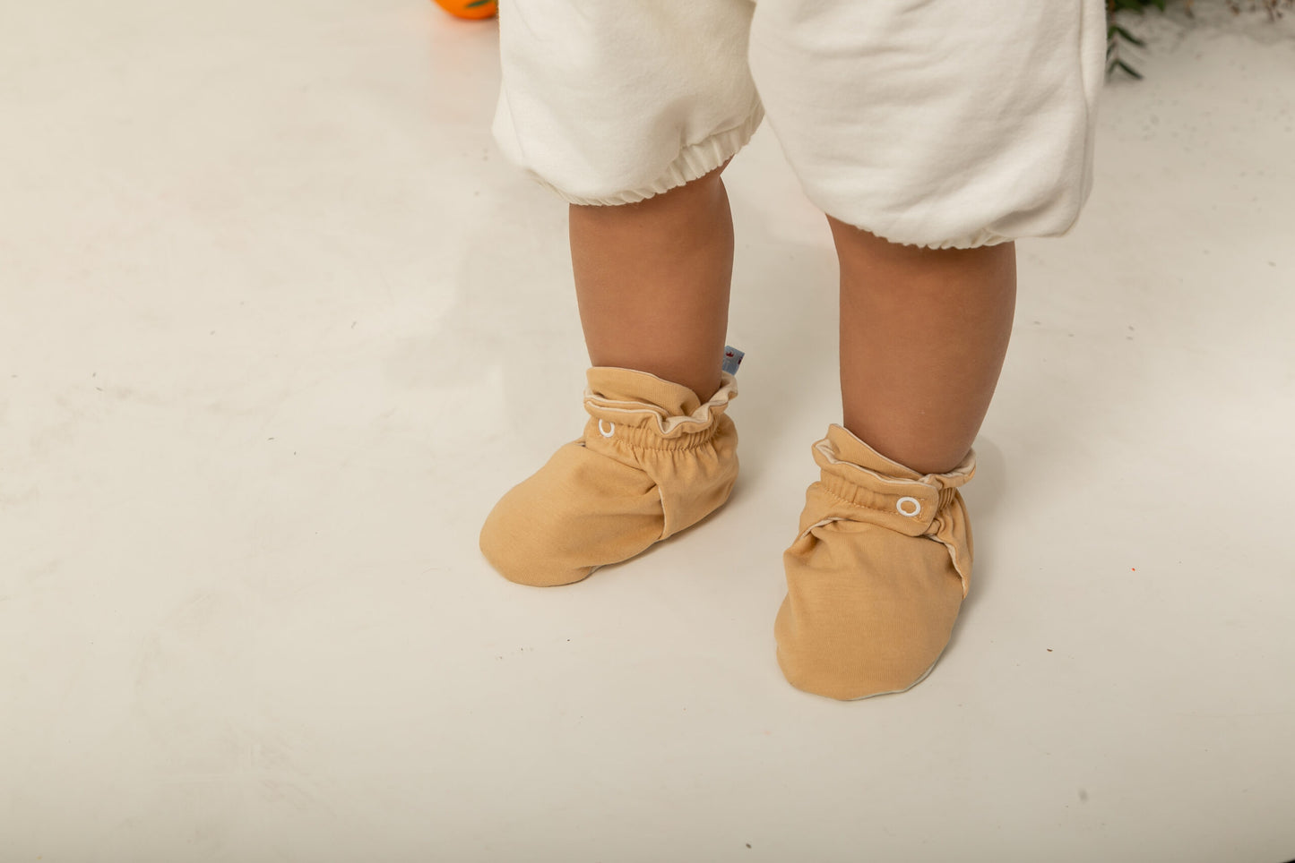 Zás Trás - Baby Booties (Cappuccino Cream)