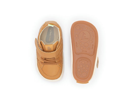 Tip Toey Joey - Urbany (Hay Holes)