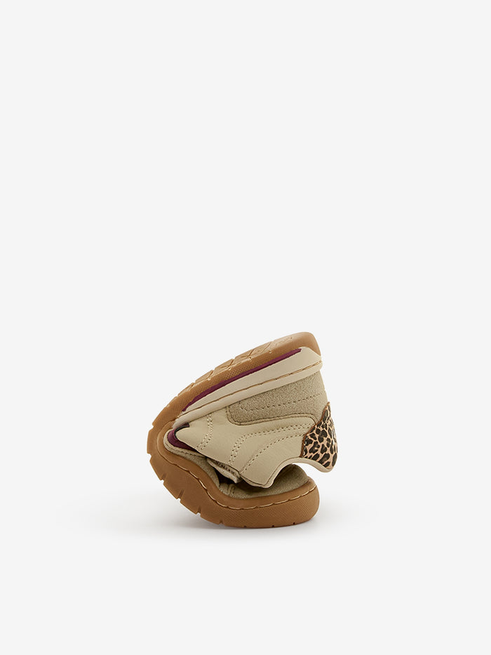 Mustang (MTNG) - Free (Beige)
