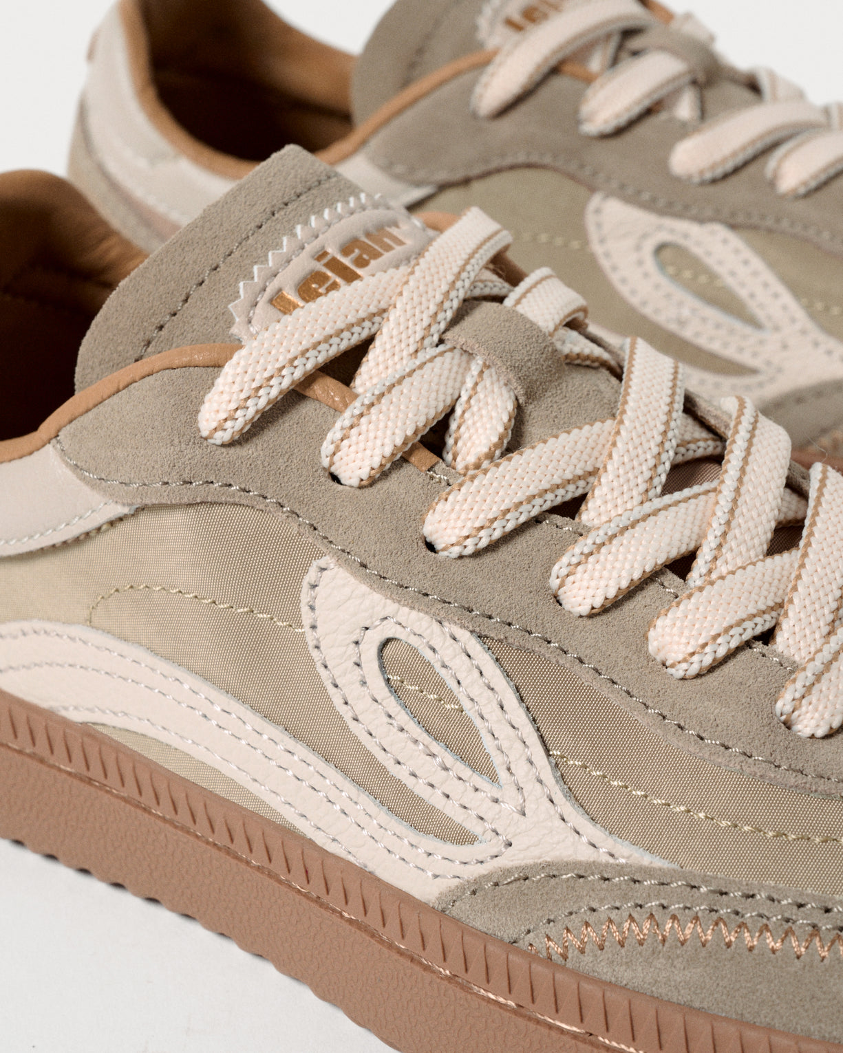 Lejan Brand - Lejan One Adulto (Dark Beige)